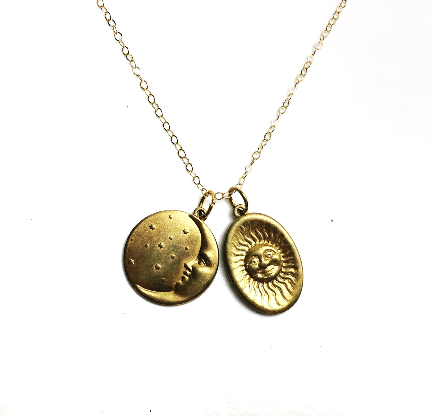 The Sun and Moon Charm Necklace - Luni