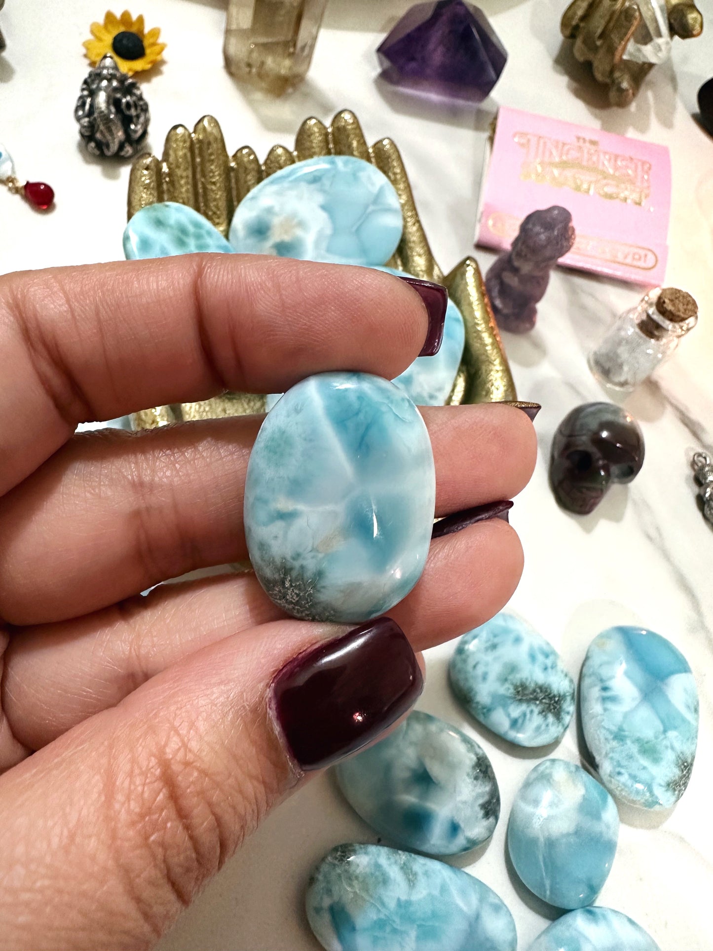 AA Grade Top Quality Larimar Palm Stone