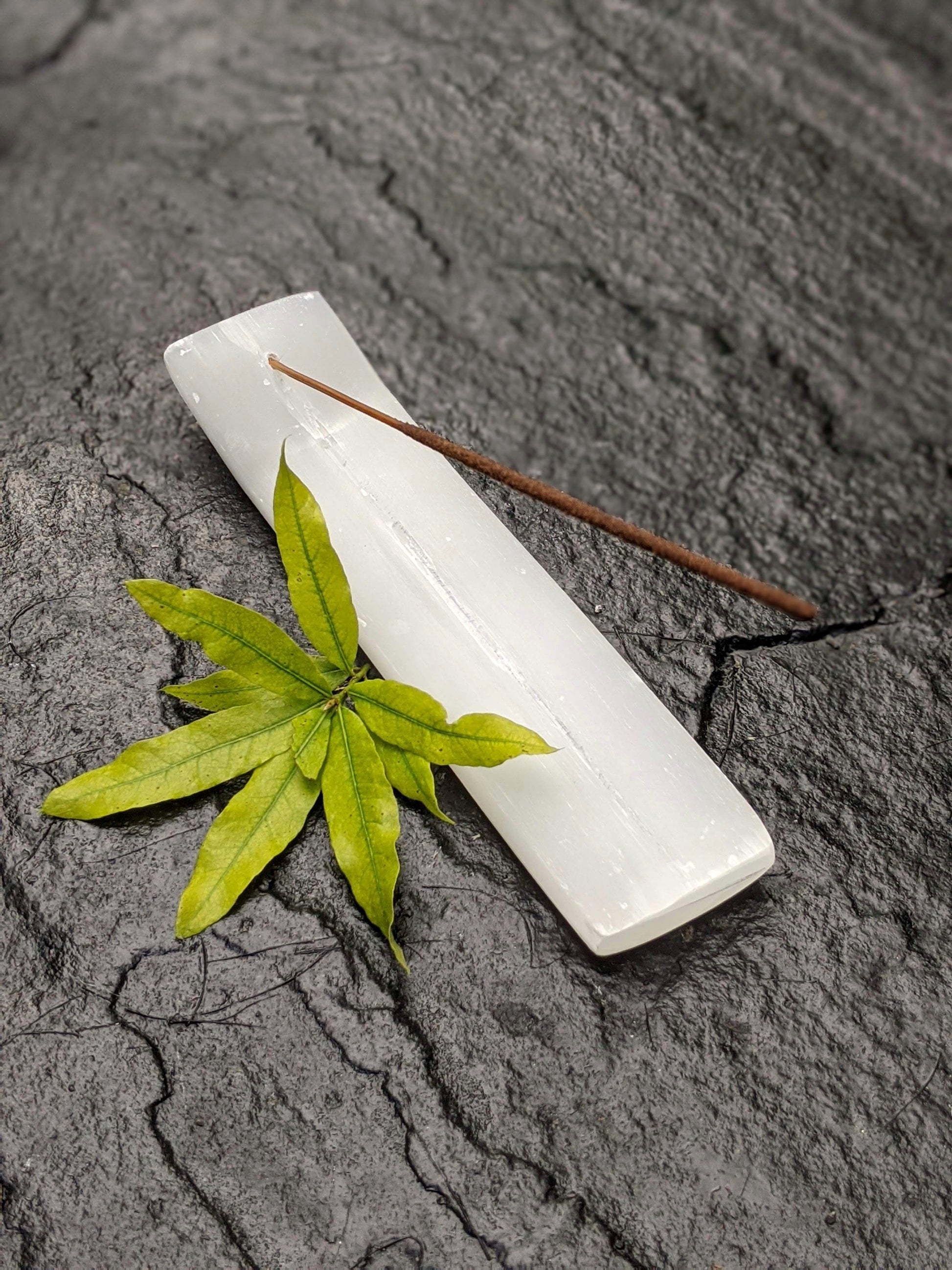 Selenite Incense Holder - Luni