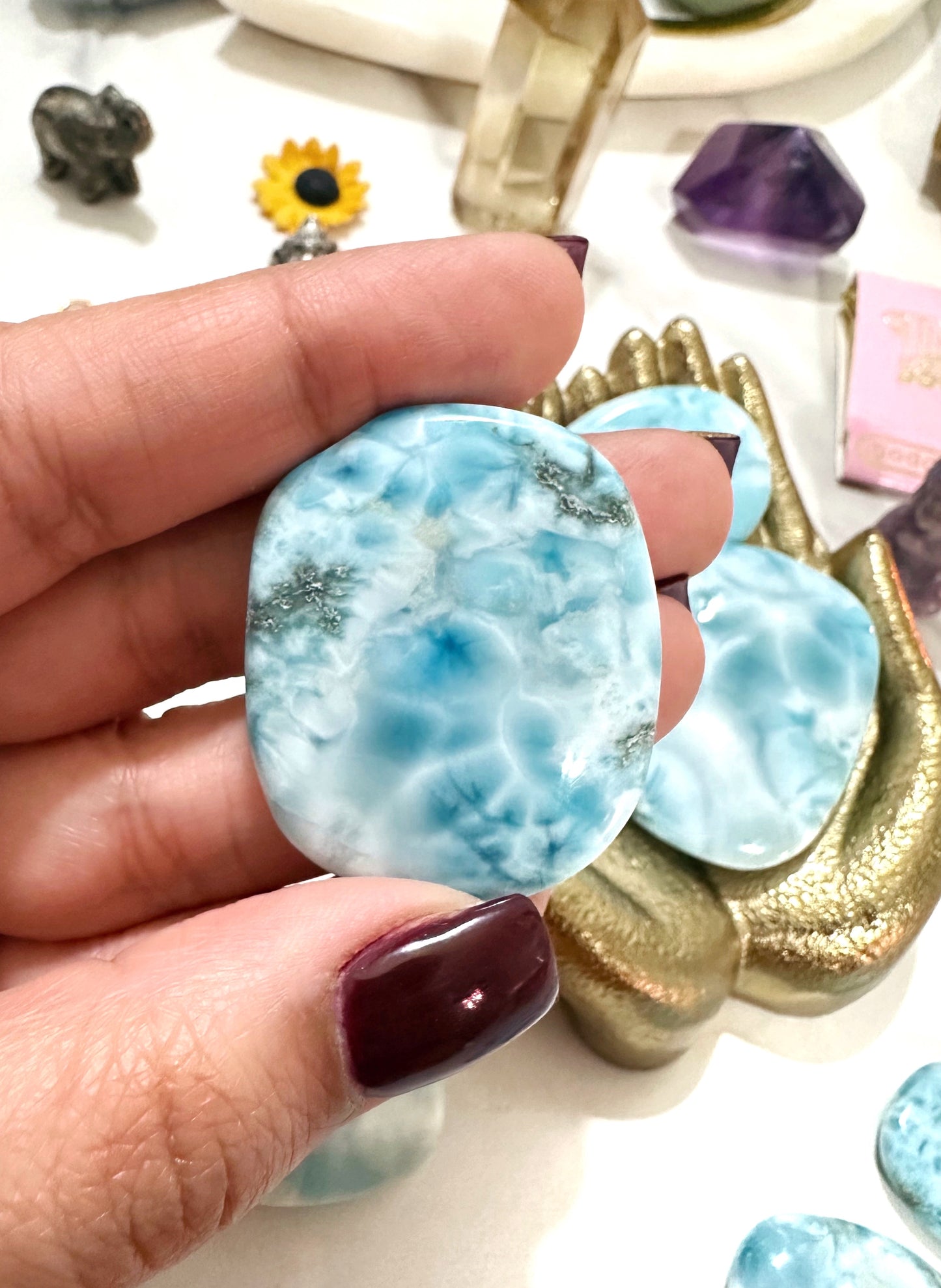 AA Grade Top Quality Larimar Palm Stone